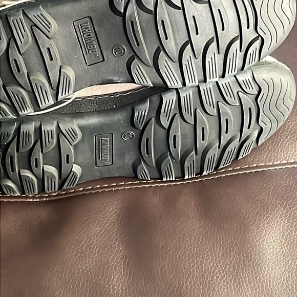 Leather Winter Boots - Picture 8 of 8